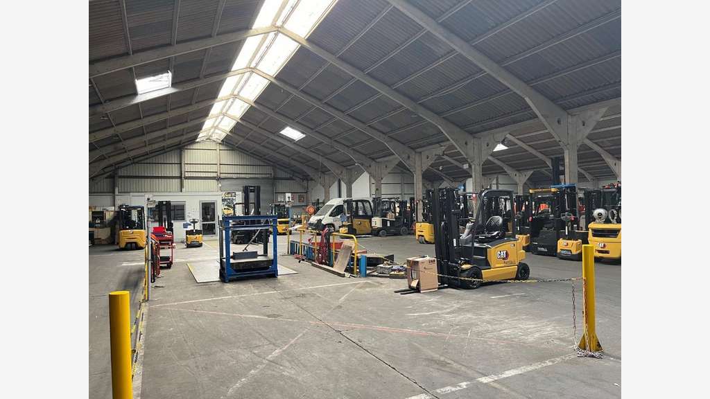À louer – Local industriel de 6 388 m² dans la zon