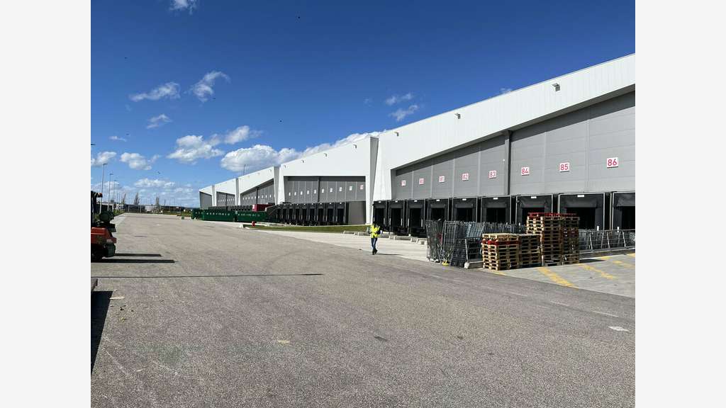 2 cellules logistiques à louer à Corbas