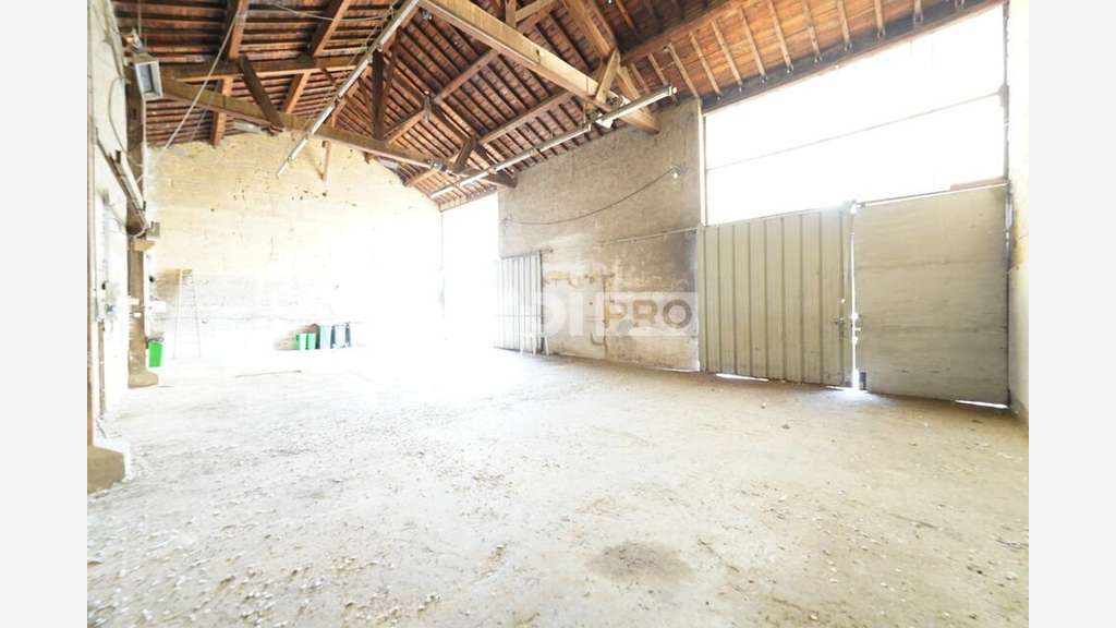 Local d'activité à louer de 278m² à Corbas