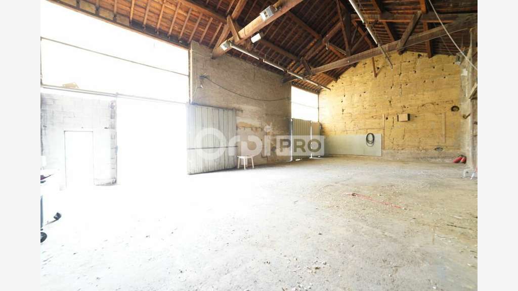 Local d'activité à louer de 278m² à Corbas