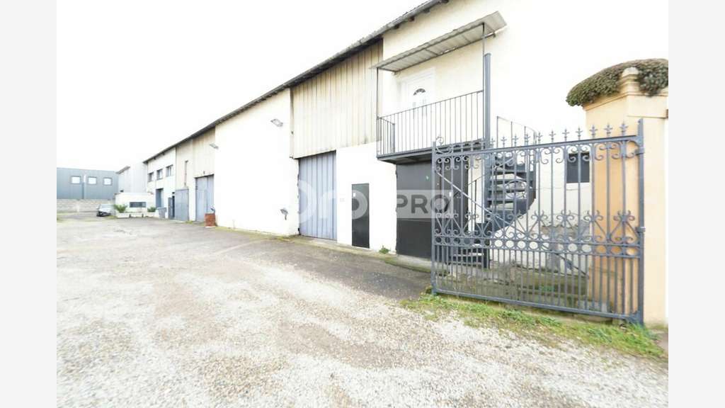 Local d'activité à louer de 278m² à Corbas