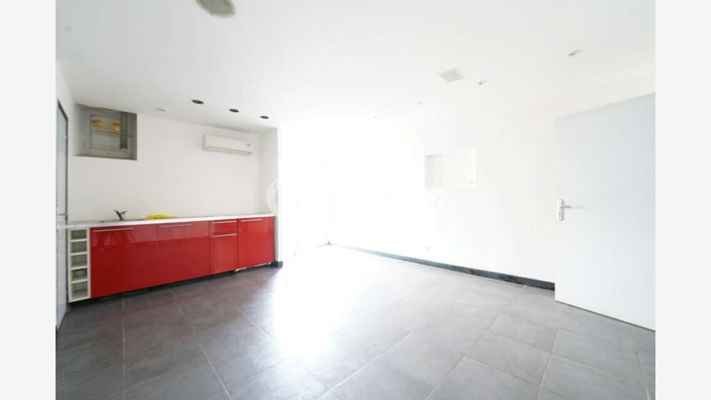 Local d'activité à louer de 278m² à Corbas