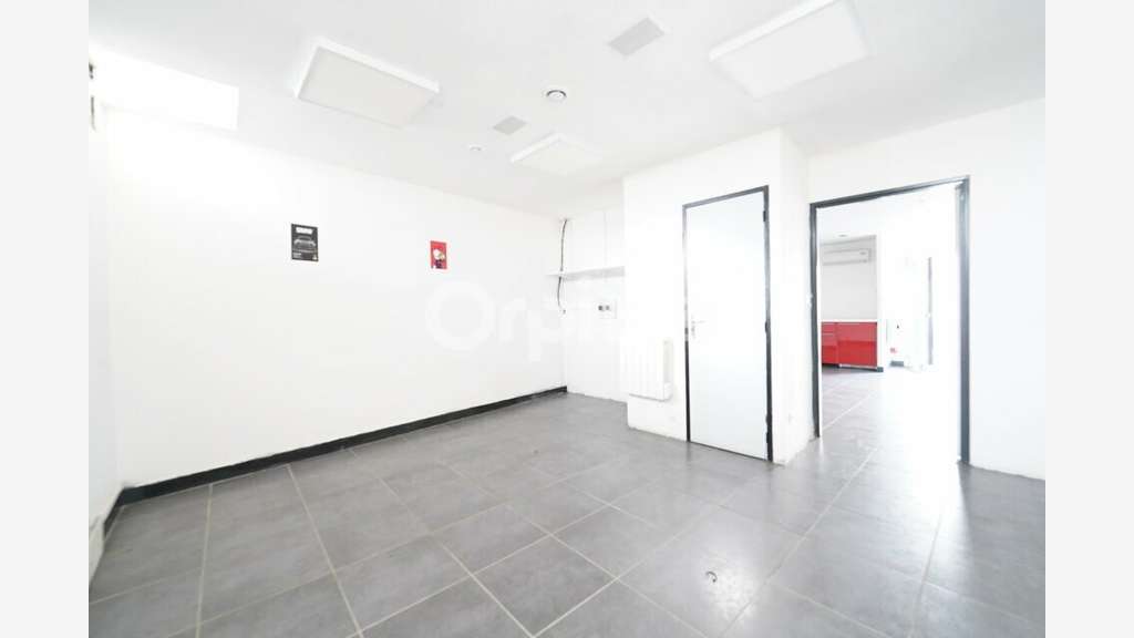 Local d'activité à louer de 278m² à Corbas
