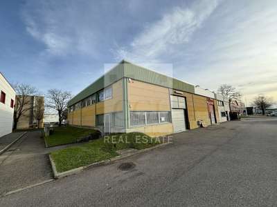 A louer local d'activités et bureaux 200m² Corbas