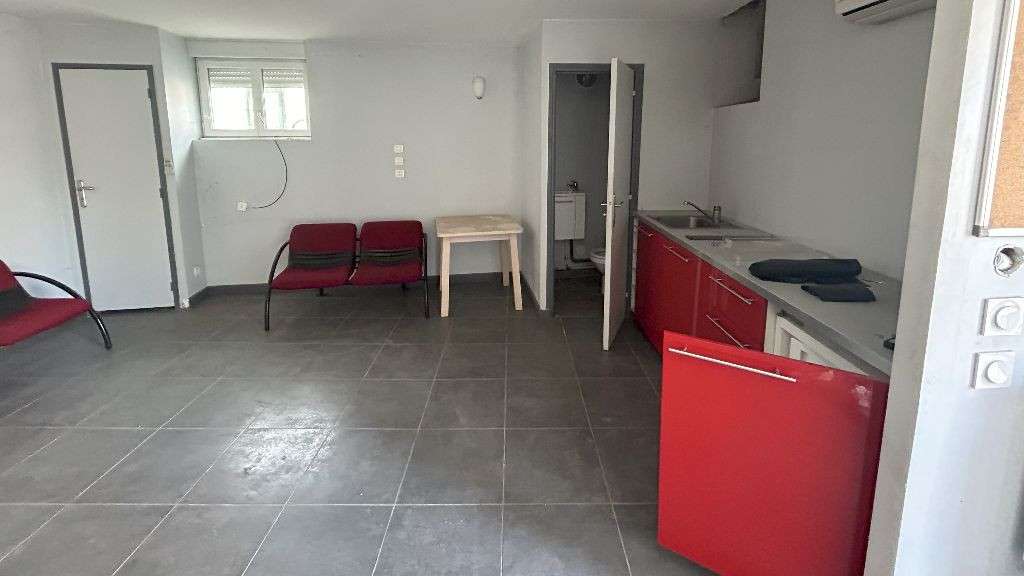 Local bureaux entrepôts activités à Corbas