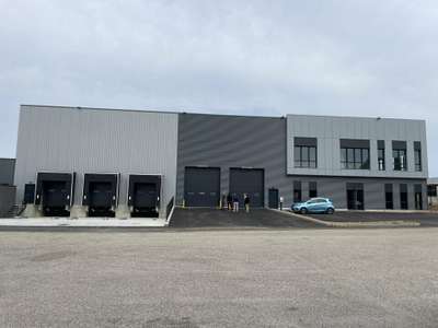A louer locaux d'activités bureaux 1298m² à Corbas