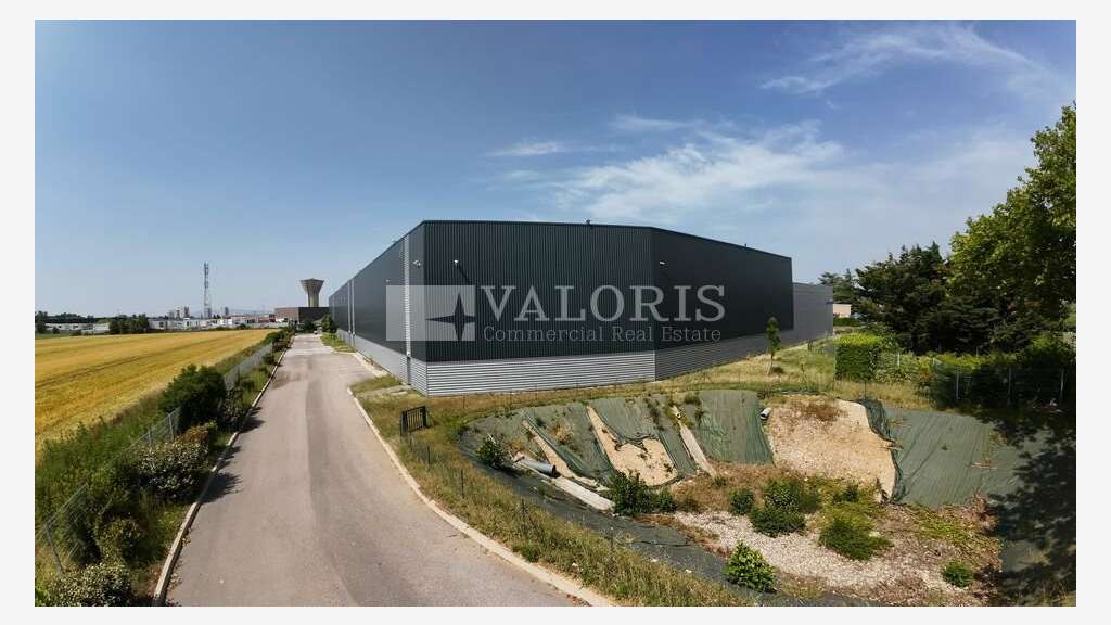 Plateforme logistique 7064m² à louer à Corbas