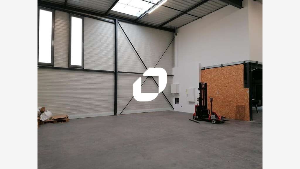A louer Local d'activité 324m² Corbas