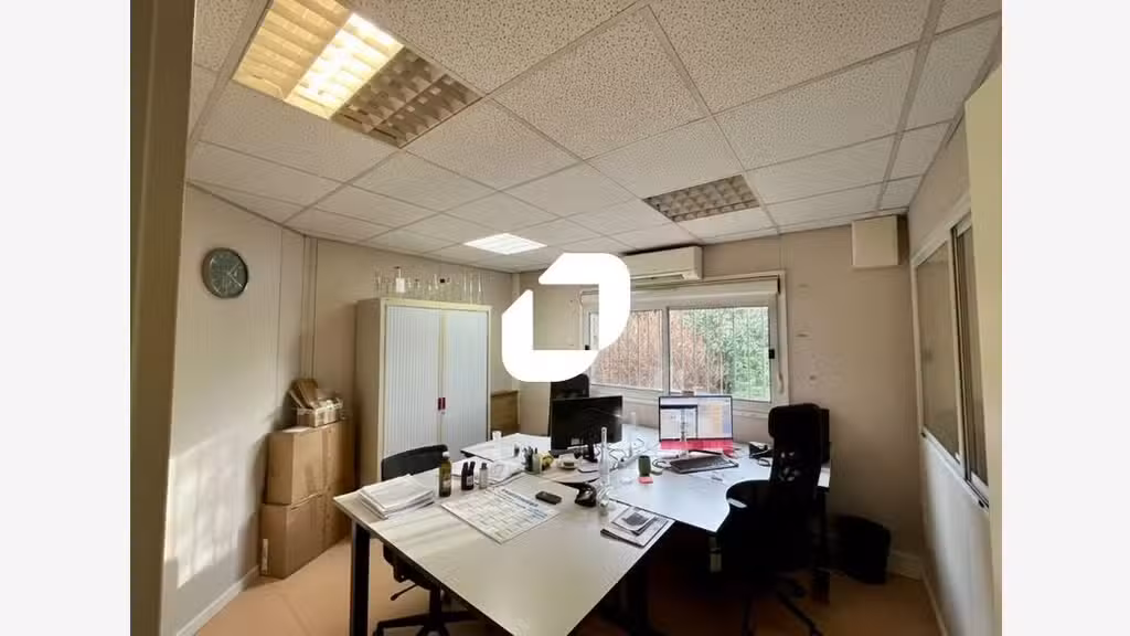 A louer Local d'activité 157m² Corbas