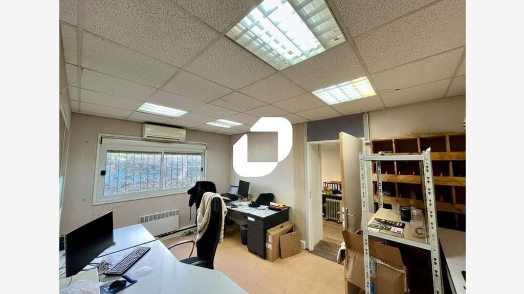 A louer Local d'activité 157m² Corbas
