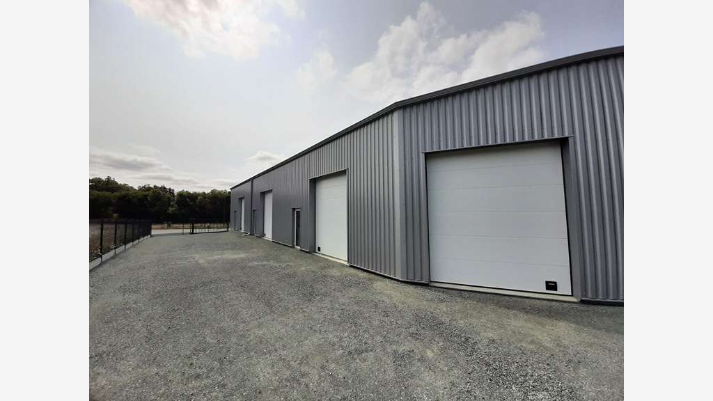 A louer local d'activité 120m² neuf à Cordemais