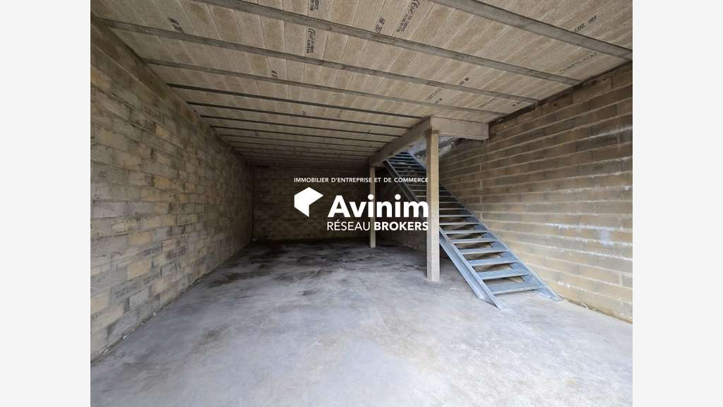 A louer locaux neufs mixtes 141m² à Cormeilles