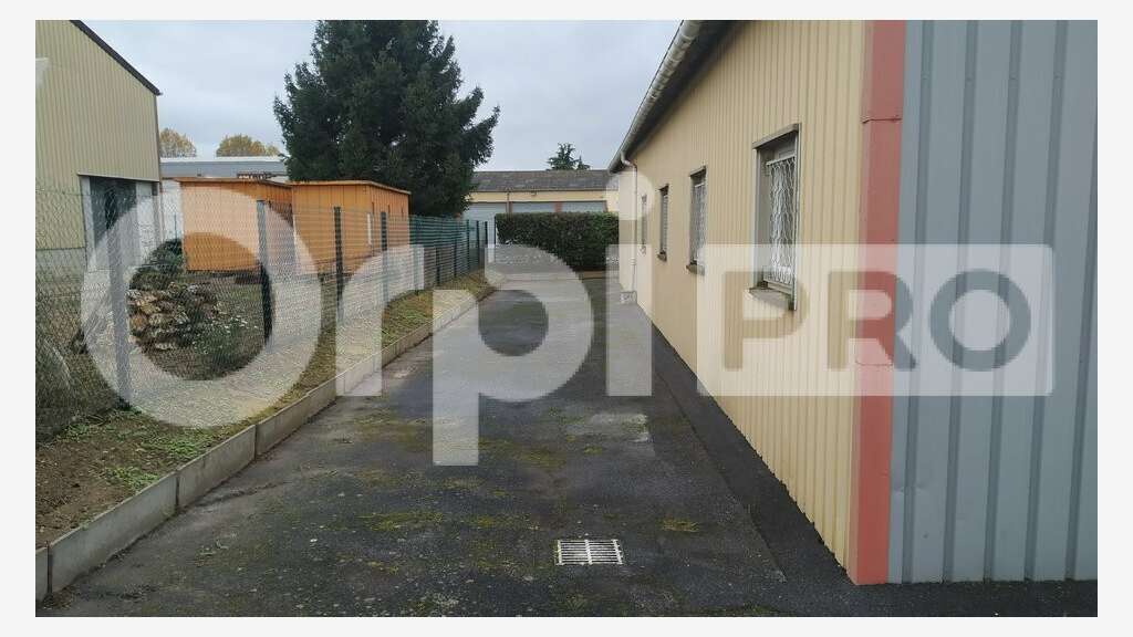 Local d'activité de 295m² à louer à Cormontreuil