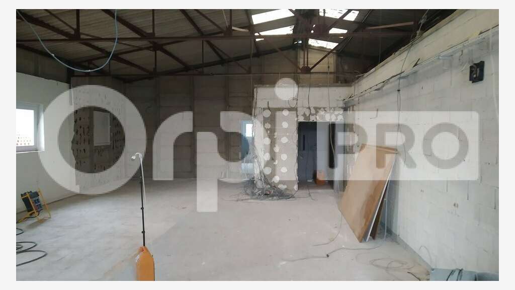 Local d'activité de 295m² à louer à Cormontreuil