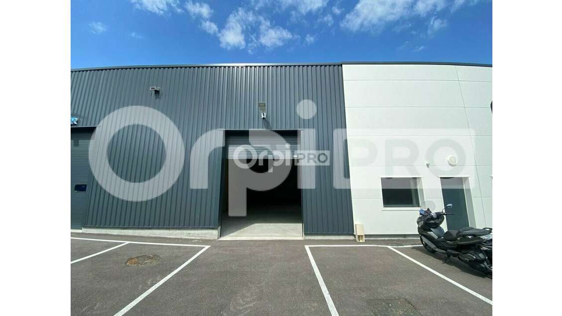 Local d'activité 205m² à louer à Cormontreuil 