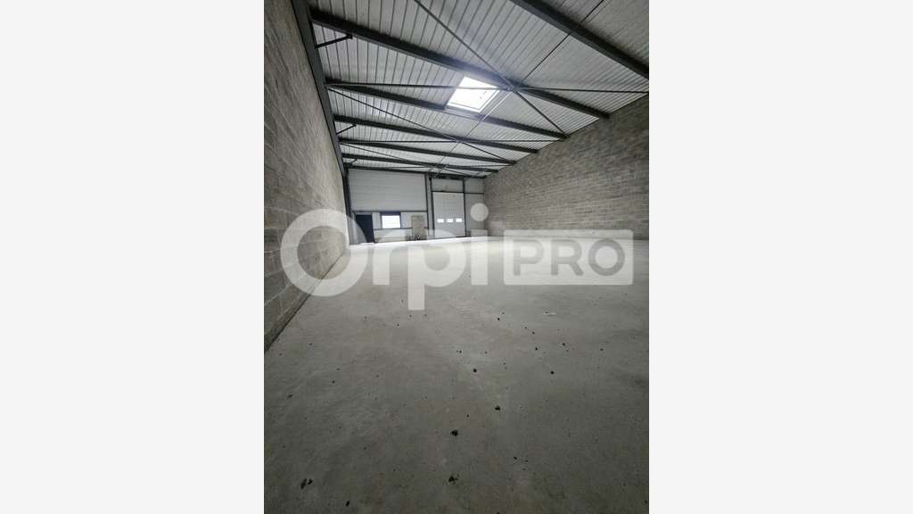 Local d'activité 205m² à louer à Cormontreuil