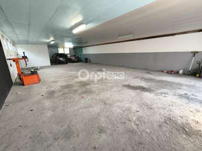 A louer local professionnel 210m² Malemort Cosnac