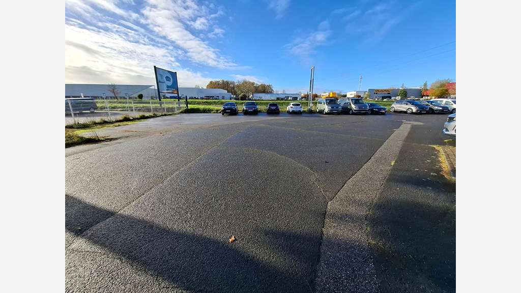 A louer local d'activité 564m² Hauts de Couëron