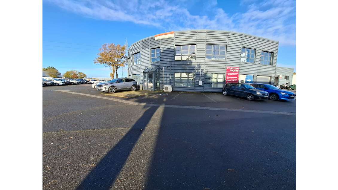 A louer local d'activité 564m² Hauts de Couëron