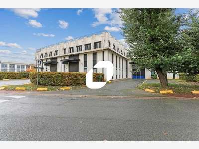 A louer Local d'activité 678m² Evry courcouronnes