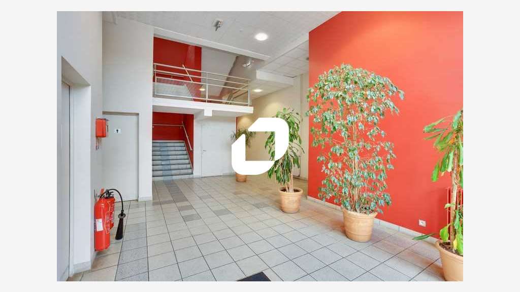 A louer Local d'activité 678m² Evry courcouronnes