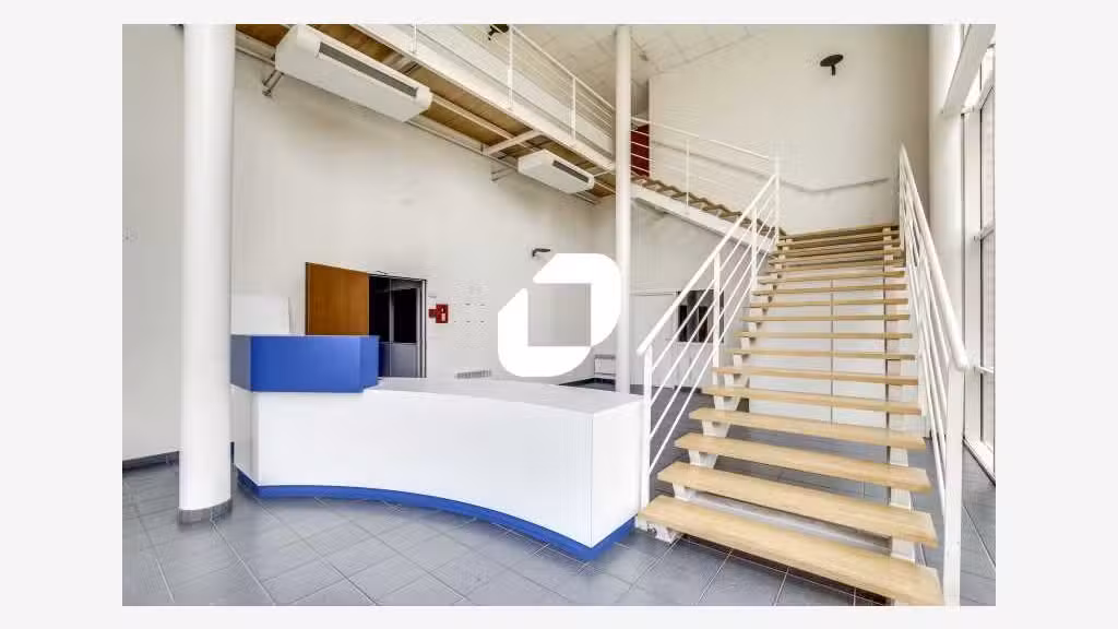 A louer Local d'activité 2400m² Evry courcouronnes
