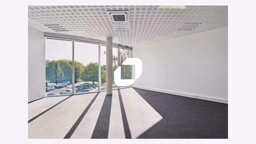 A louer Local d'activité 1681m² Evry courcouronnes