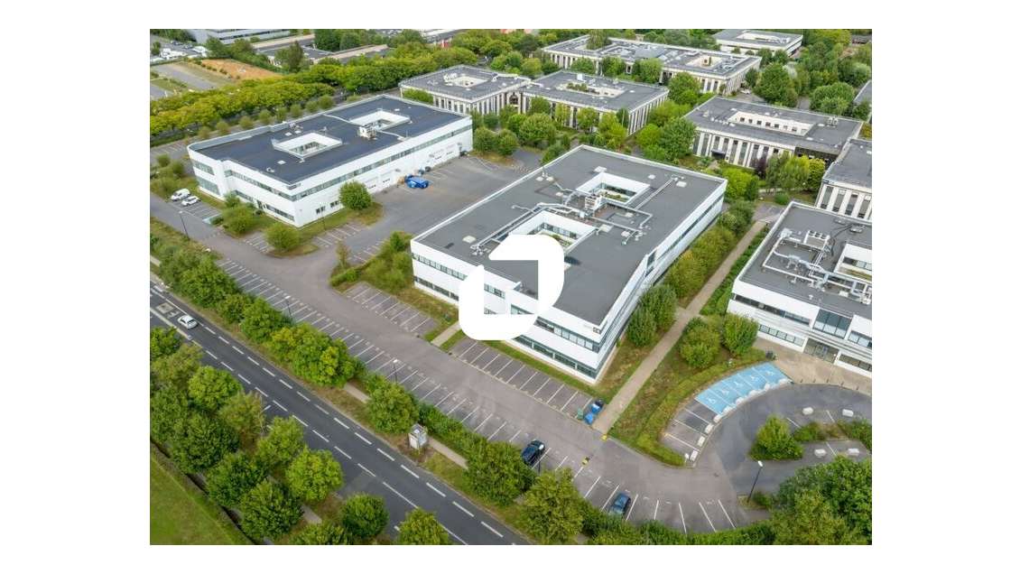 A louer Local d'activité 1241m² Cergy