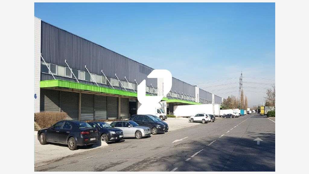 A louer Local d'activité 11369m² Cergy