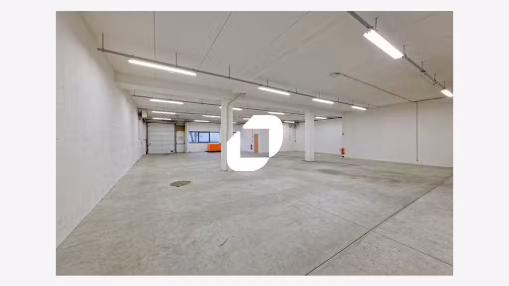 A louer Local d'activité 1241m² Cergy