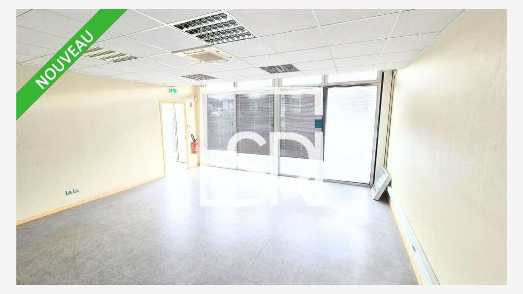 A louer local activité 238m² Cournon-d'Auvergne ZI
