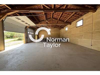 Location Locaux d'activités - Entrepôts à Cournonsec