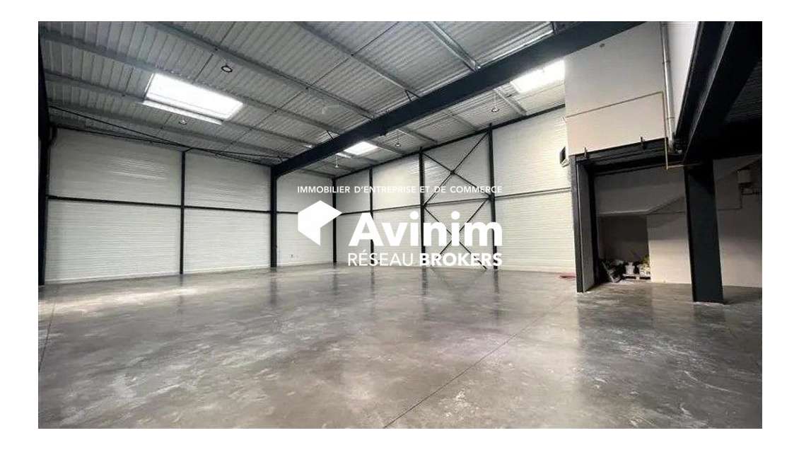 A louer cellule d’activité 475m² à Courtry 