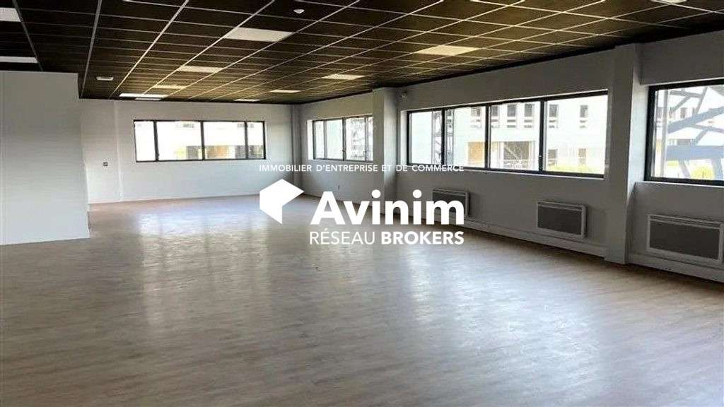 A louer cellule d’activité 475m² à Courtry