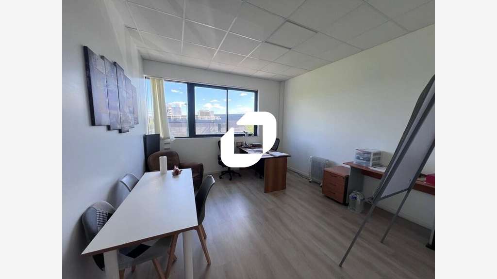 A louer Local d'activité 180m² Courtry