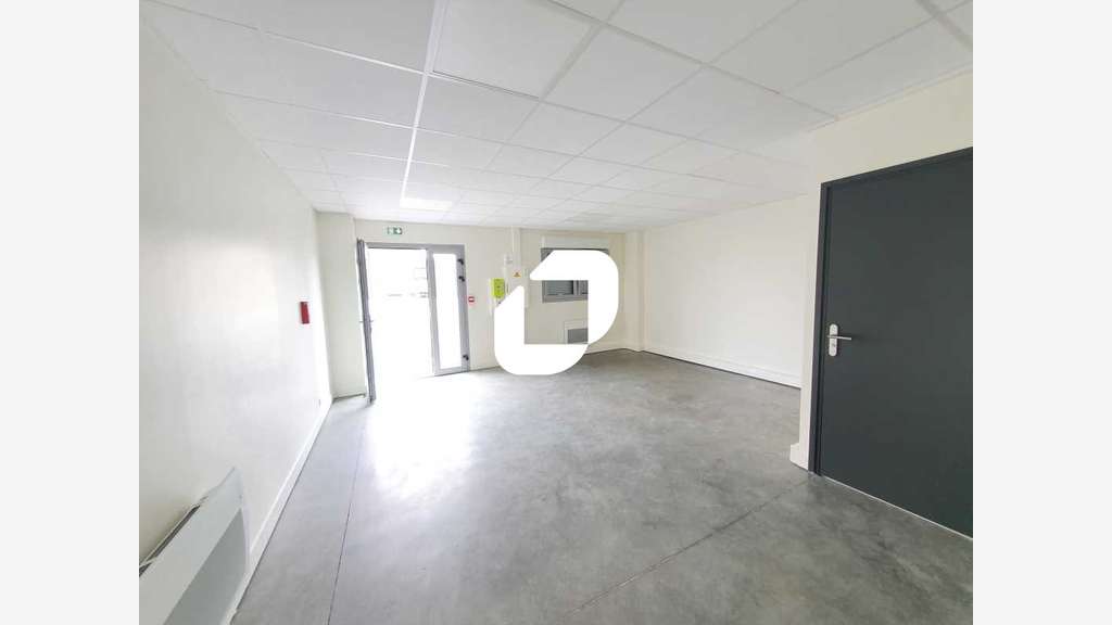 A louer Local d'activité 240m² Courtry