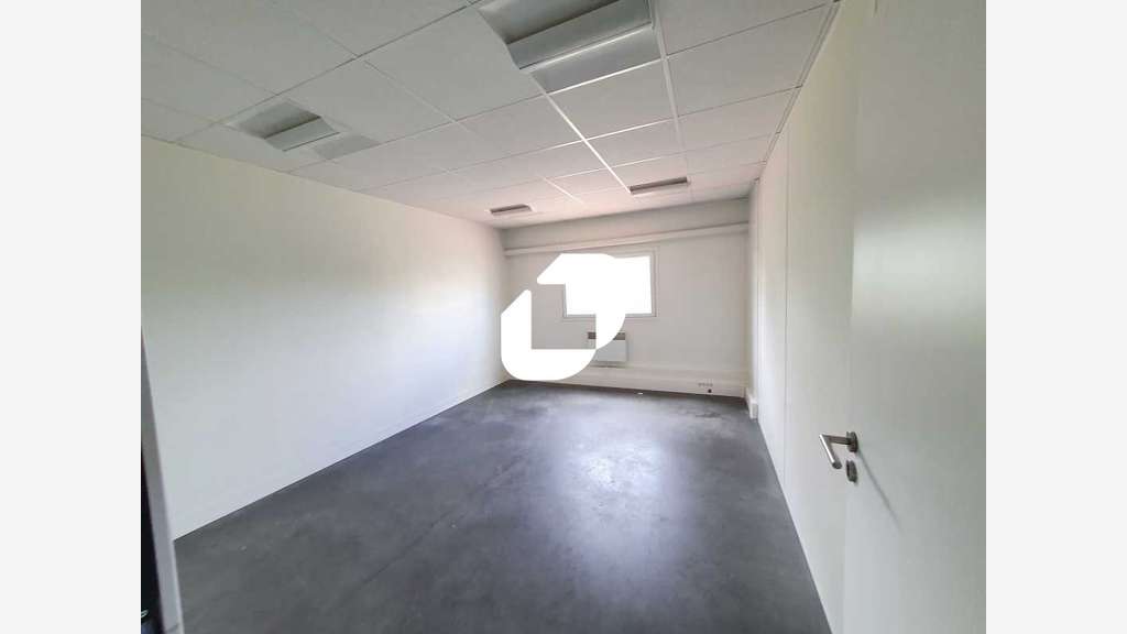 A louer Local d'activité 240m² Courtry