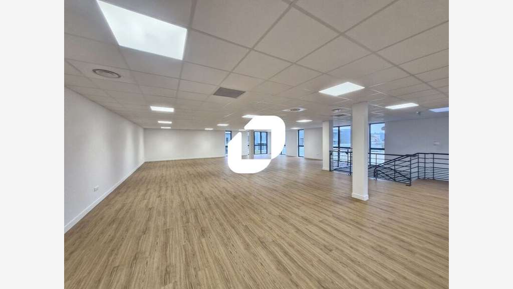 A louer Local d'activité 1414m² Courtry