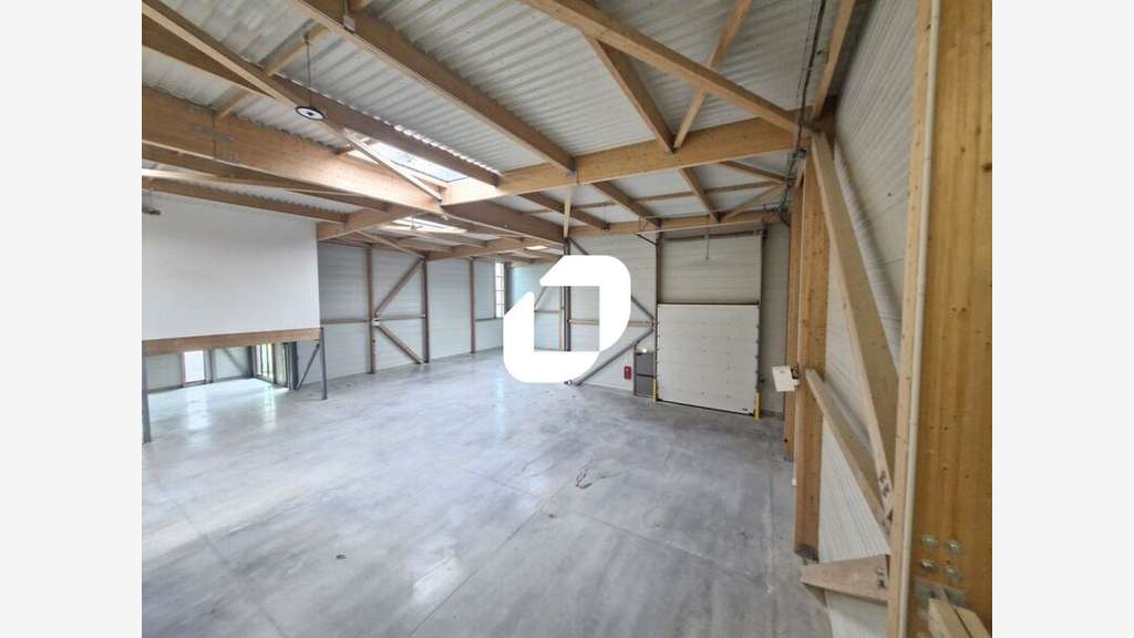 A louer Local d'activité 700m² Courtry