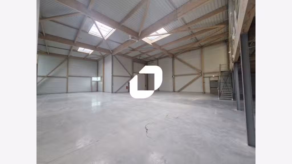 A louer Local d'activité 1414m² Courtry