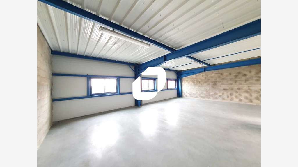 A louer Local d'activité 240m² Courtry
