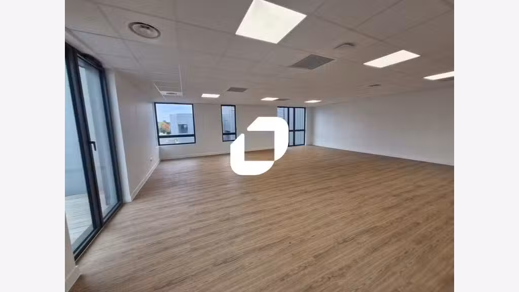 A louer Local d'activité 4462m² Courtry