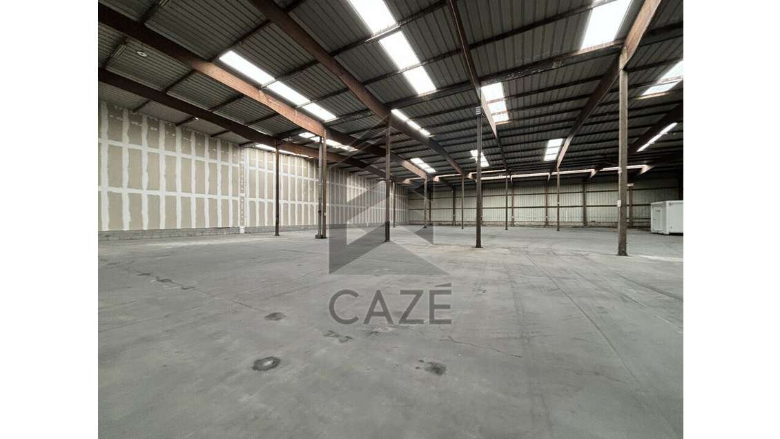 A louer entrepôt proche A89 axe Bordeaux - Lyon