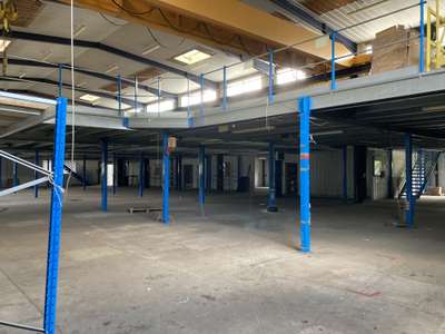 A louer grande surface 2000m² Crach RN165