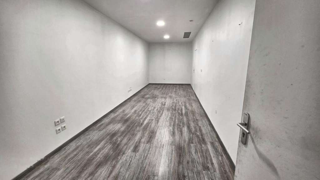 MONTATAIRE - LOACL D'ACTIVITE 400 m² + mezzanine 