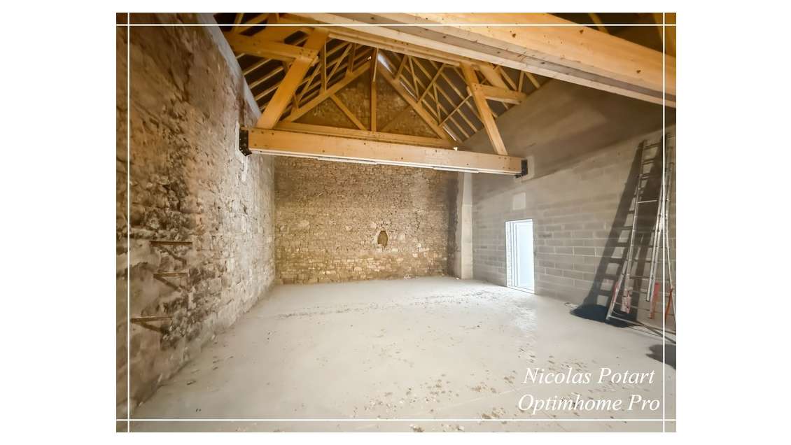 À louer entrepôt polyvalent ou garage Cressonsacq