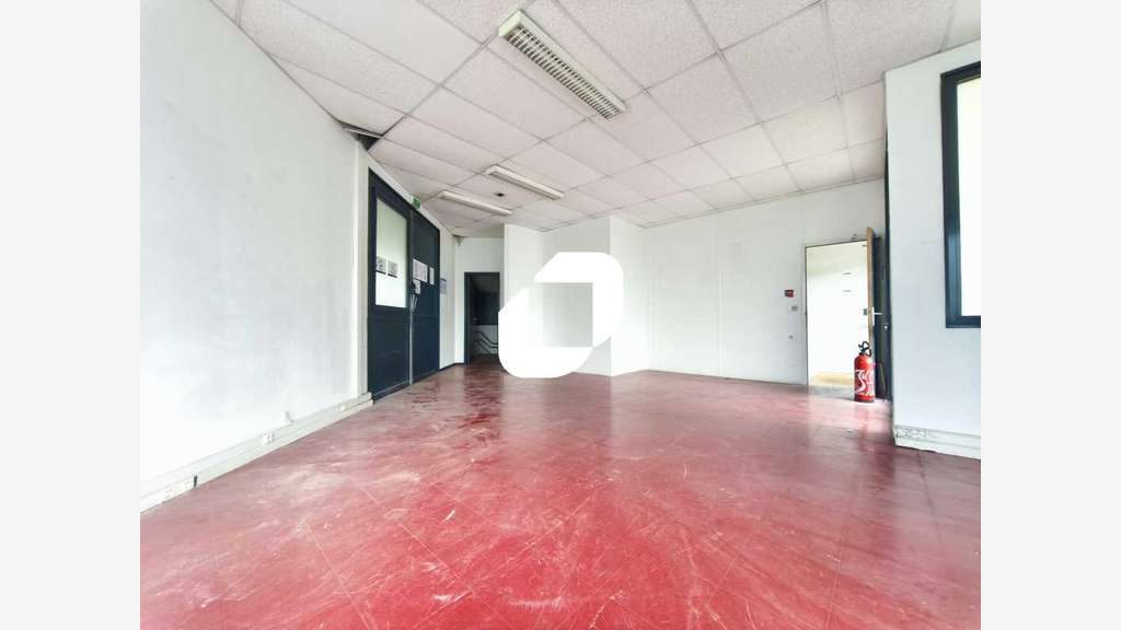 A louer Local d'activité 360m² Creteil