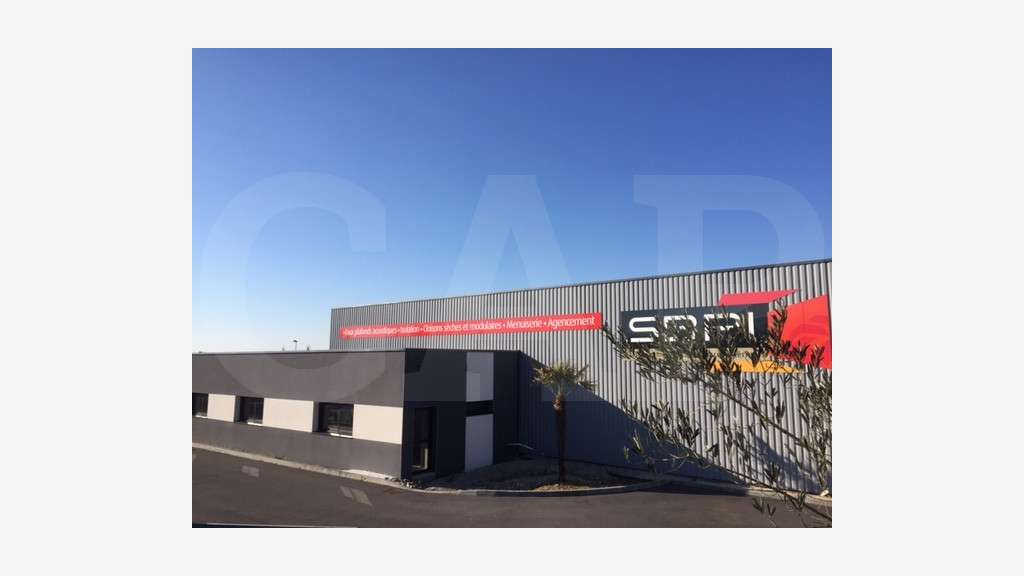 Location bâtiment 640m² à Crevin