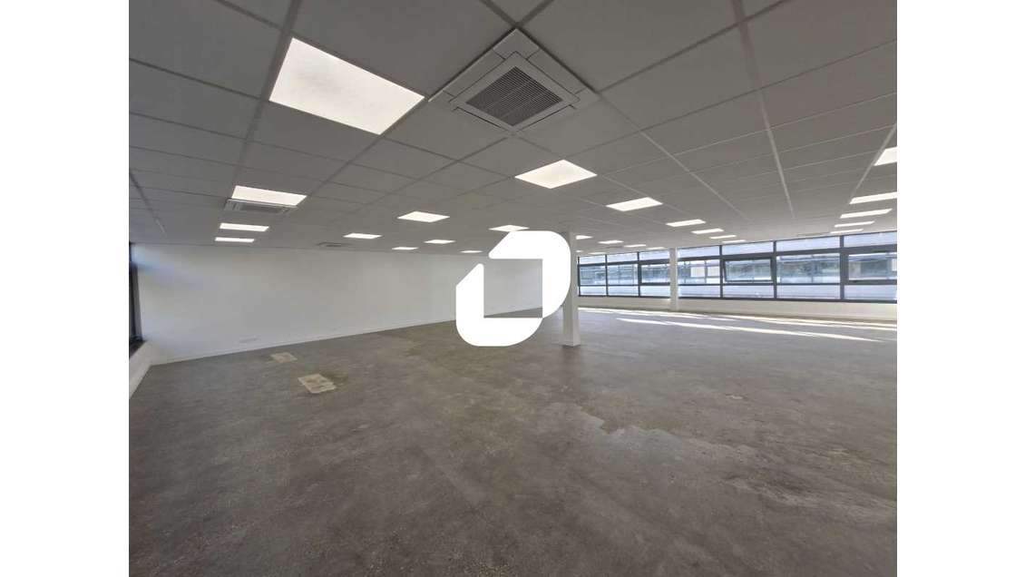 A louer Local d'activité 290m² Croissy beaubourg