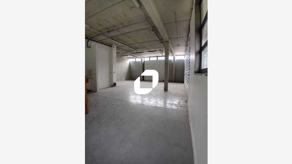 A louer Local d'activité 293m² Croissy beaubourg